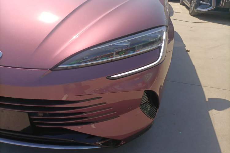 Used BYD Seal 2023 DM-i 1.5T 121km Flagship Model
