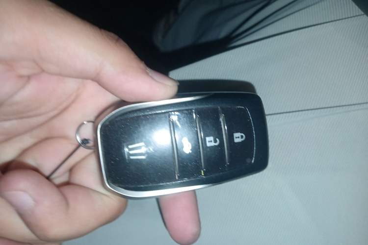 Used Toyota Crown 2018 2.0T Sport Edition Vehicle Key