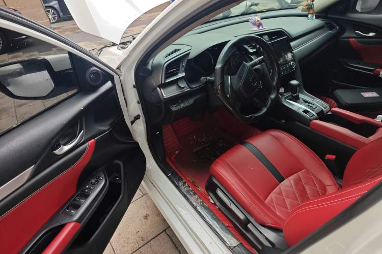 Used Honda Civic 2016 180TURBO CVT Comfort Version
