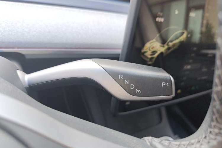 Used Tesla Model Y 2024 Rear-Wheel-Drive Version
