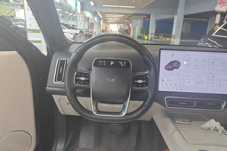 Used Li Auto L8 2023 Pro Model
