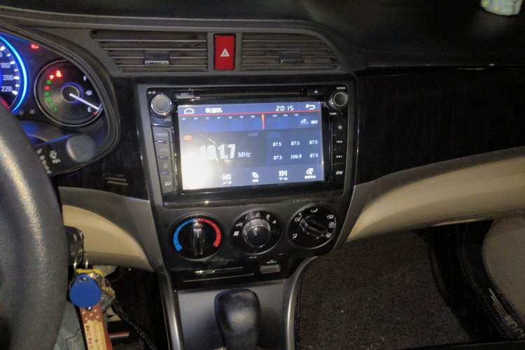 Used Honda Crider 2015 1.8L automatic comfort version
