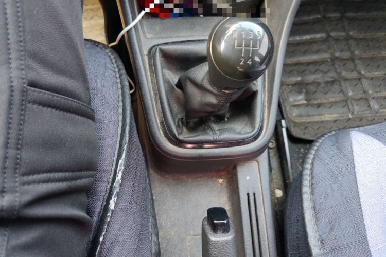 Used Volkswagen Santana 2015 1.4L Manual Fashion Edition Gear Lever