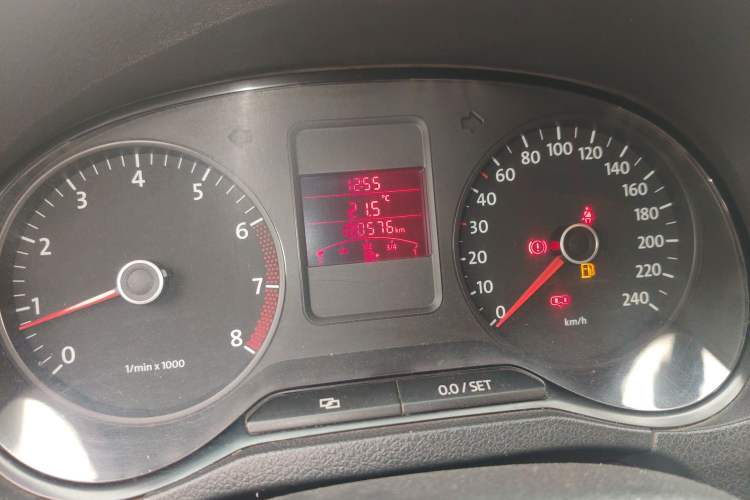 Used Volkswagen Polo 2011 1.4L Manual ZhiLe Edition