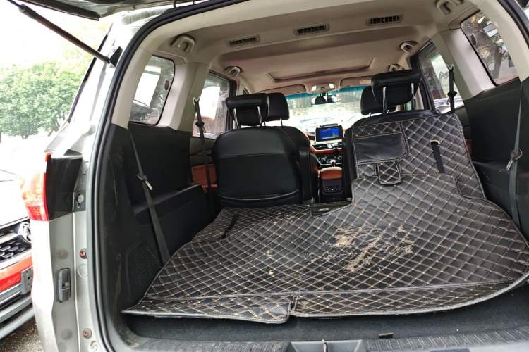 Used Wuling Hongguang S3 2018 1.5T Manual Luxury Model China V Standard
