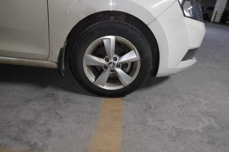 Used Skoda Rapid Spaceback 2018 1.6L Automatic Comfort Edition
