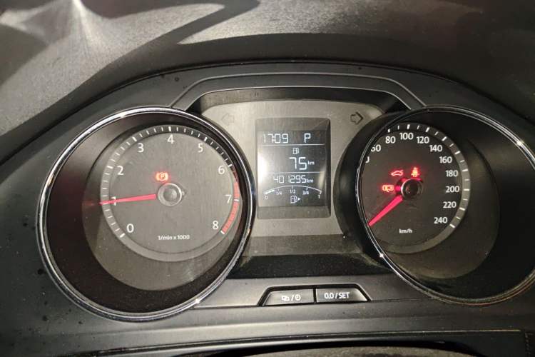 Used Volkswagen Bora 2013 1.6L Automatic Fashion Model