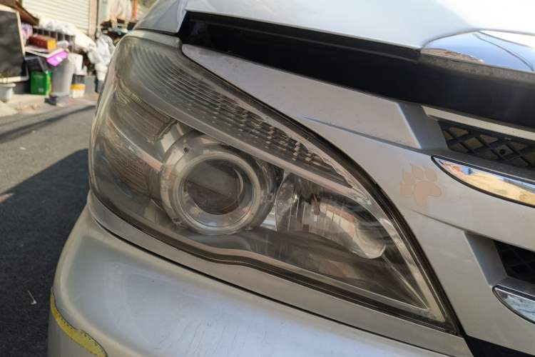 Used Jinbei Grace 2015 2.0L Classic Edition Luxury Long-Wheelbase 9-Seater