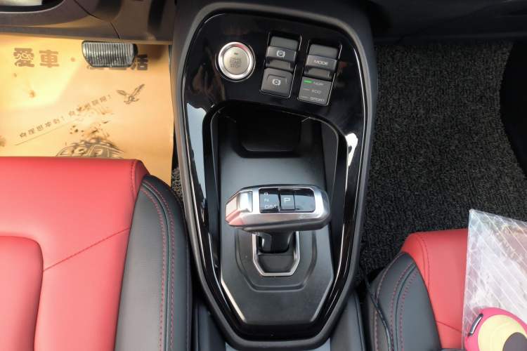 Used Haval H2s 2017 Red-Label 1.5T Dual-Clutch Elite Model
