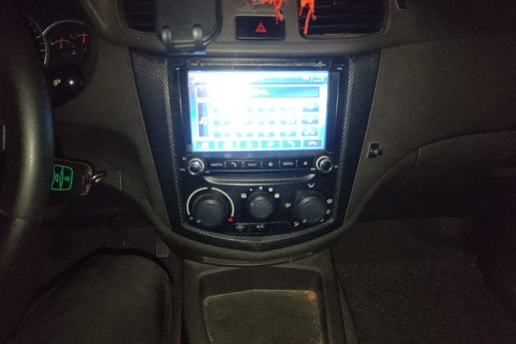 Used Wuling Hongguang 2015 1.2L S Base Model China V Standard Audio And AC Panel