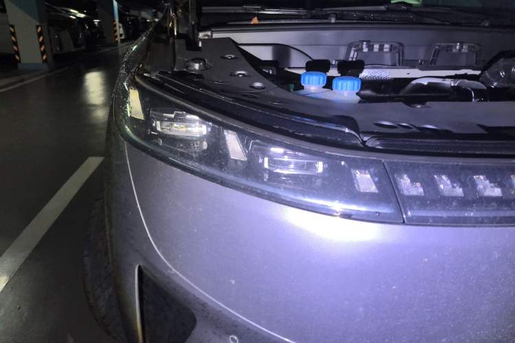 Used Dongfeng eπ eπ008 2026 Model Six-Seat Range-Extended Family Edition Right Front Headlight