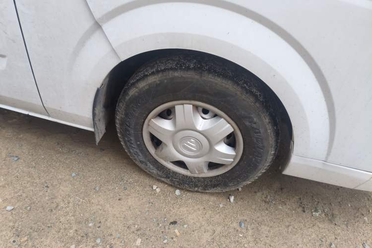 Used Foton Scenic G9 2021 2.4L Gasoline Commercial Version Long Wheelbase High-Roof 5-Seater Van 4K22D4M
