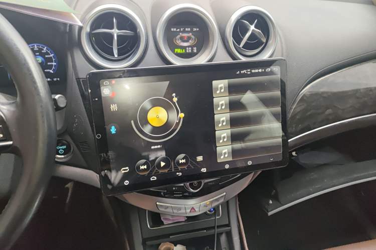 Used BYD Tang New Energy 2015 2.0T Four-Wheel-Drive Flagship Model Audio And AC Panel