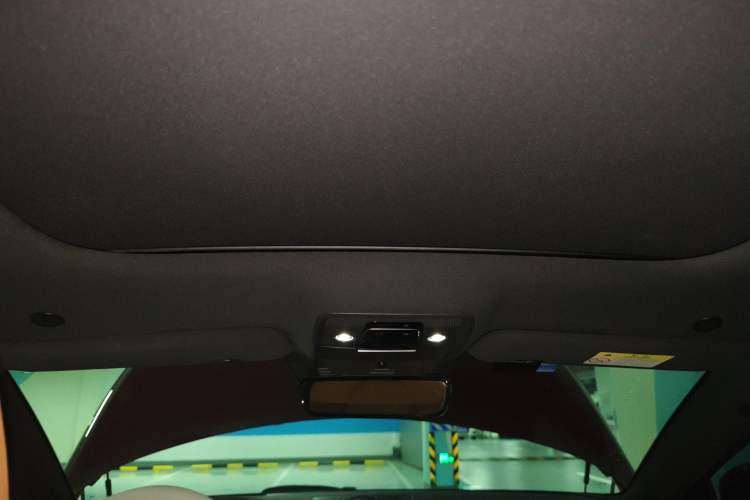 Used BYD Han 2022 EV Genesis Edition 715 km Front-Wheel-Drive Flagship Model Headliner