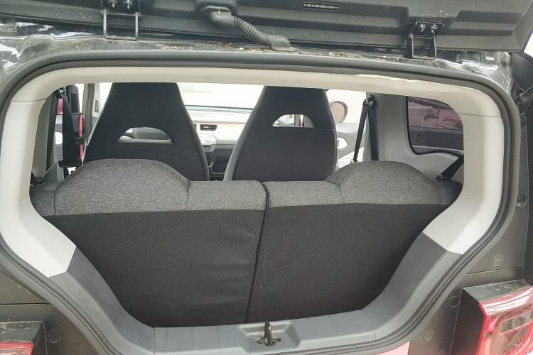 Used Chery QQ Ice Cream 2022 170km Sundae Phosphate Lithium-Ion Trunk