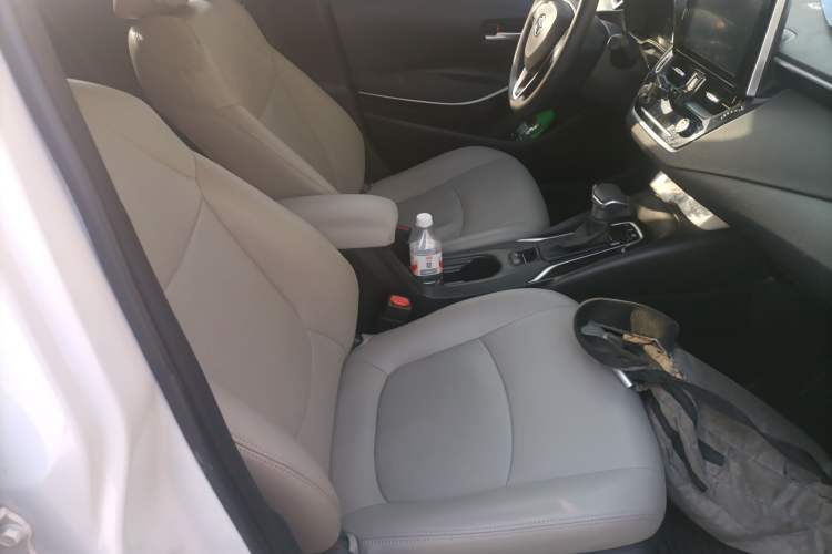 Used Toyota Corolla 2021 Dual-Motor 1.8L E-CVT Elite Edition
