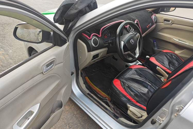 Used Changan Alsvin V3 2012 1.3L Manual Comfort Version China IV Standard