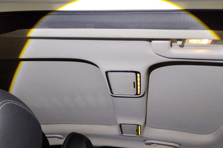 Used Mercedes-Benz C-Class 2015 Revised C 200 L Sport Edition Headliner