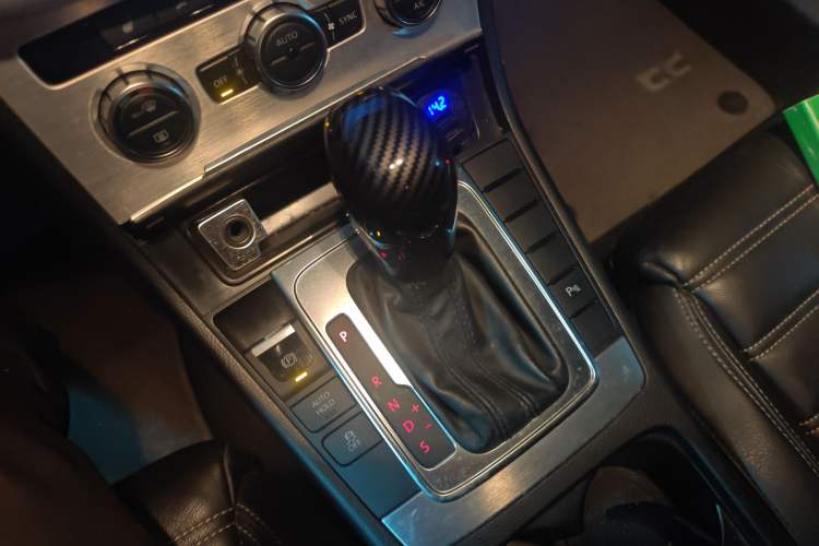 Used Volkswagen FAW-Volkswagen CC 2013 1.8TSI Prestige Model
