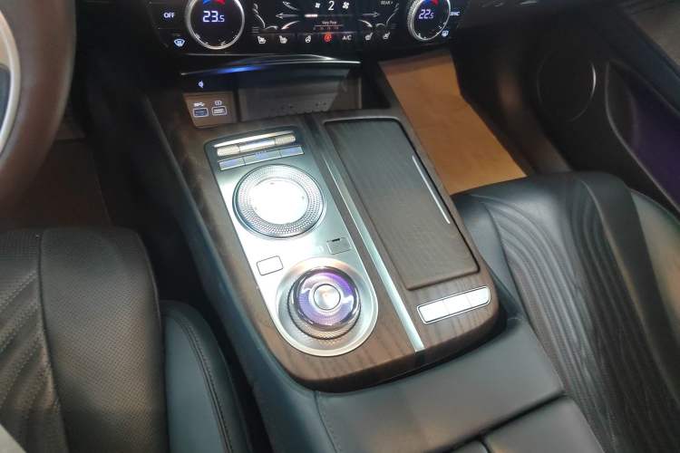 Used Genesis G80 2021 2.5T Rear-Drive Flagship Edition
