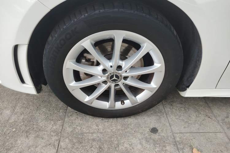 Used Mercedes-Benz A-Class 2021 A 200 L Sport Sedan Fashion Model
