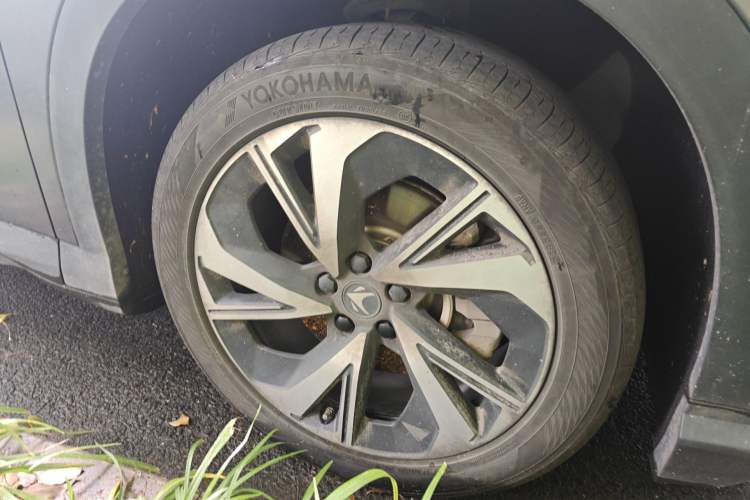 Used ARCFOX Alpha T5 2024 520 PRO Right Front Wheel Hub