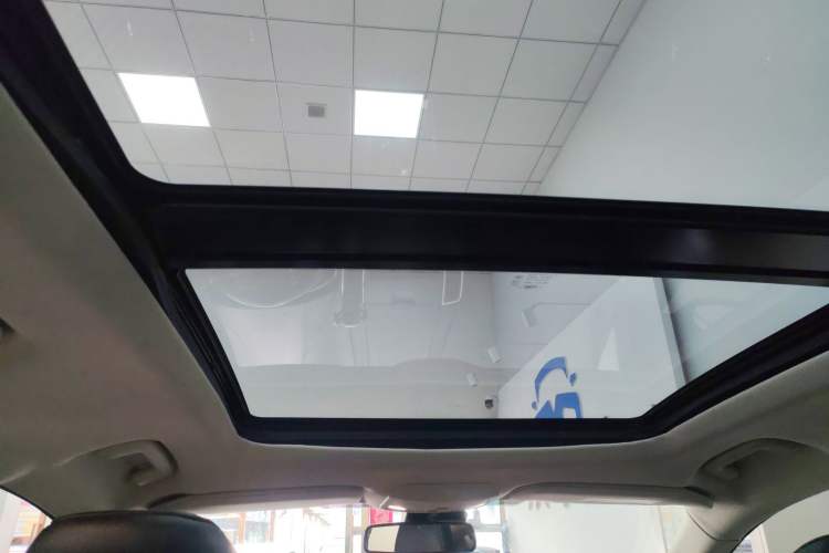 Used Ford Edge 2015 2.0T GTDi Four-Wheel Drive Prestige Model