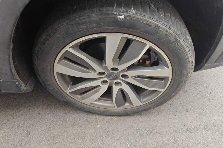 Used Geely Auto Haoyue 2022 1.8TD DCT Luxury 7-Seater Right Front Wheel Hub