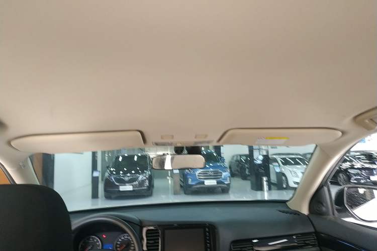 Used Mitsubishi Outlander 2021 Revised Version 2.0L Two-Wheel Drive Comfort Edition 5 Seats Headliner