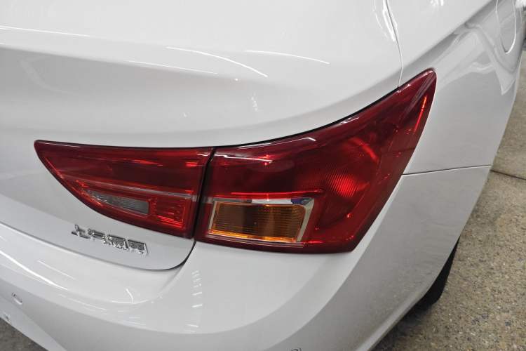 Used Buick Verano 2017 Sedan 15S Automatic Leading Model Right Rear Taillight