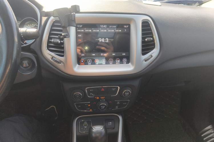 Used Jeep Compass 2017 200T Automatic Family Edition