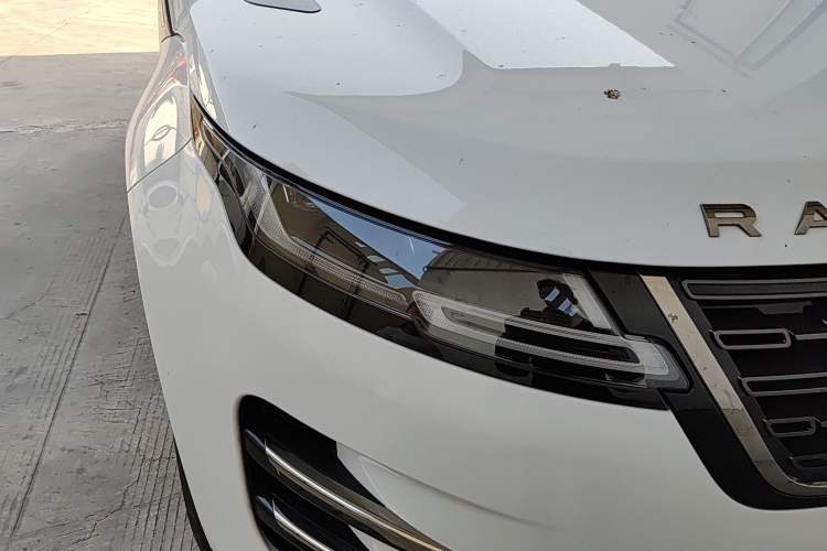 Used Land Rover Range Rover Evoque 2024 Aurora L 249 PS Prestige Light-Chasing Edition