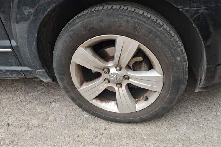 Used Dodge Caliber 2011 2.0 SXT Comfort Edition Right Front Wheel Hub