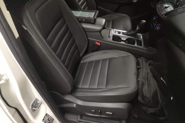 Used Ford Kuga 2017 EcoBoost 180 Two-Wheel-Drive Luxury Wing Edition