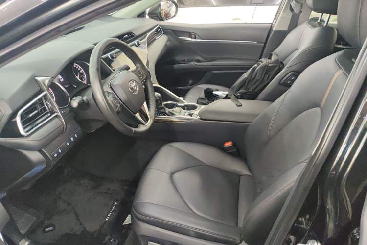 Used Toyota Camry 2019 2.5G Luxury Edition China VI Standard