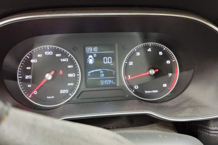 Used Roewe RX3 2018 1.6L Manual Internet Smart Edition