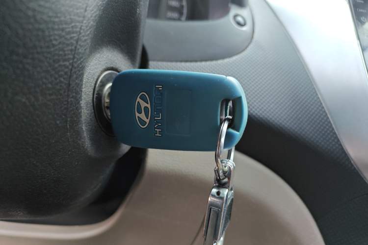 Used Hyundai Verna (older generation) 2014 1.4L Manual Smart GLS Trim
