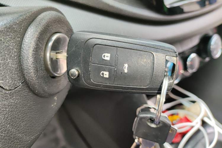 Used Chevrolet Cavalier 2018 320 Manual Enjoyment Edition Vehicle Key