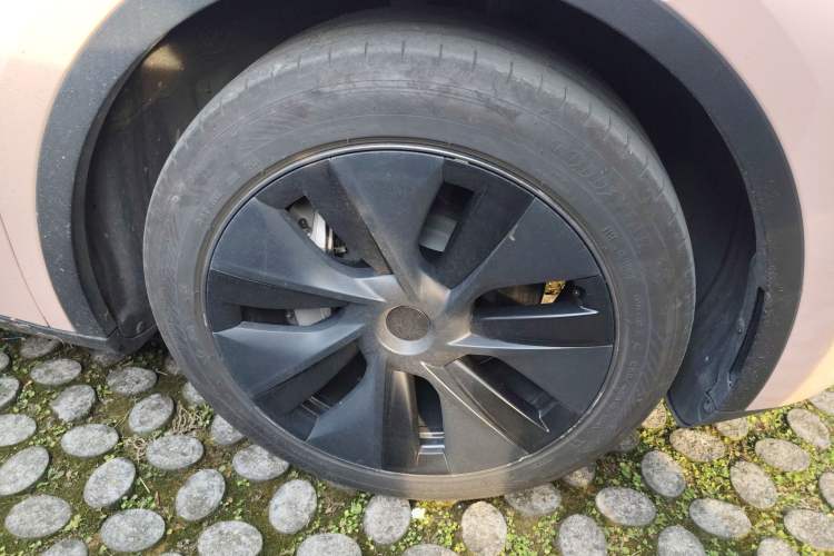 Used Tesla Model Y 2024 Rear-Wheel-Drive Version