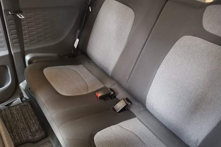 Used Wuling Hongguang MINIEV 2021 Macaron Premium Model – Lithium Iron Phosphate Left Rear Seat