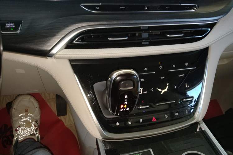 Used Buick GL8 2021 ES Landtrek 653T Comfort Edition
