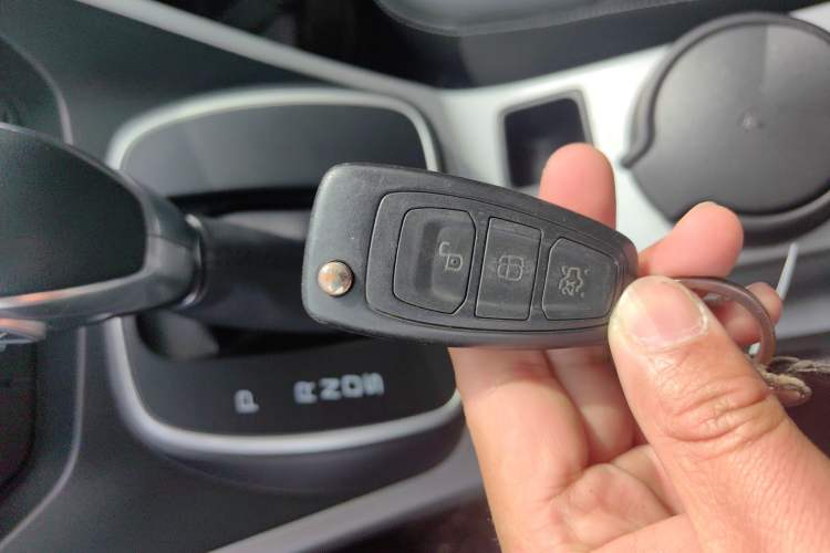 Used Ford Kuga 2013 1.6L GTDi Two-Wheel-Drive Trend Model