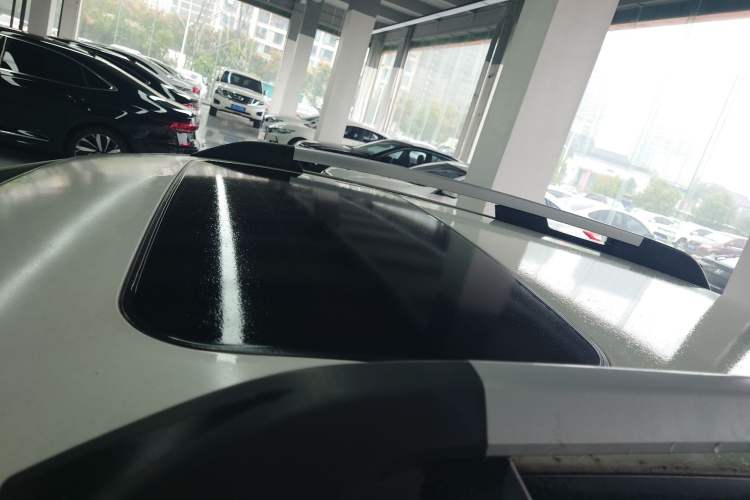 Used Subaru XV 2016 2.0i Comfort Navigation Edition
