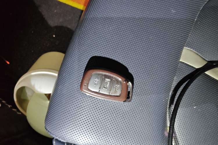 Used Hyundai Sonata 2016 2.0L Hybrid HL Luxury Version
