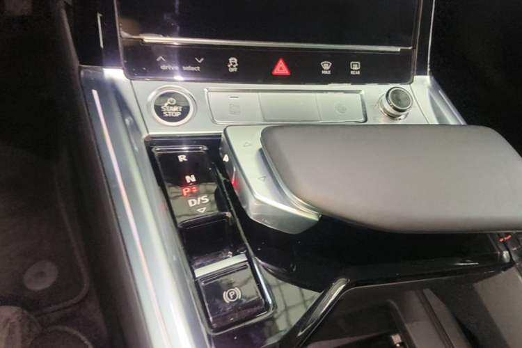 Used Audi e-tron 2021 50 quattro Luxury Edition
