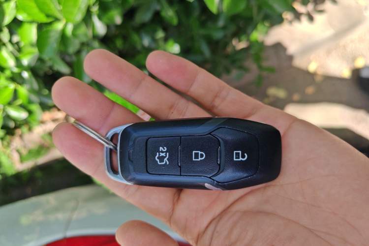 Used Ford Mondeo 2013 2.0L GTDi 200 Luxury Model Vehicle Key