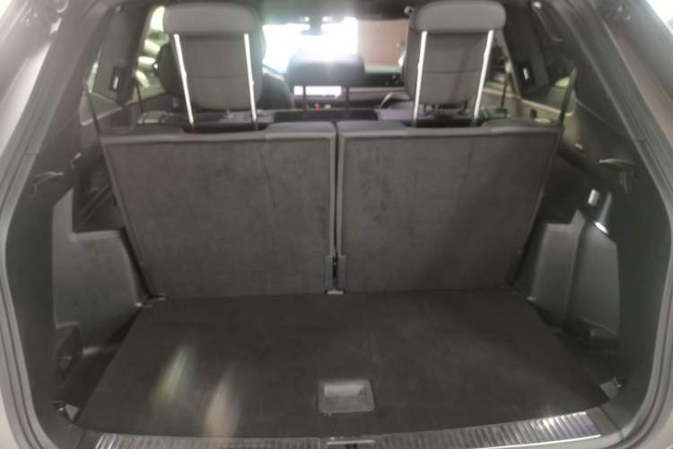 Used Volkswagen Teramont 2025 Tiguan Pro 450TSI Four-Wheel Drive Summit Edition Trunk