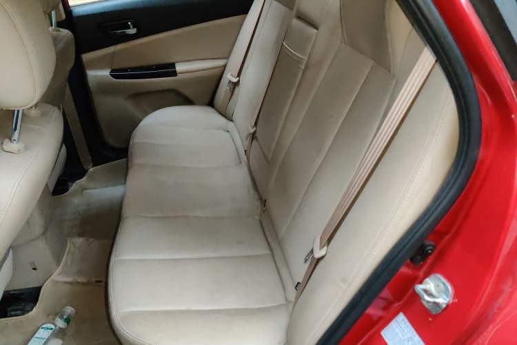 Used Changan Eado 2014 1.6L Manual Luxury Model
