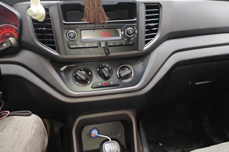 Used Wuling Hongguang V 2021 1.5L Jingqu Version LAR Audio And AC Panel