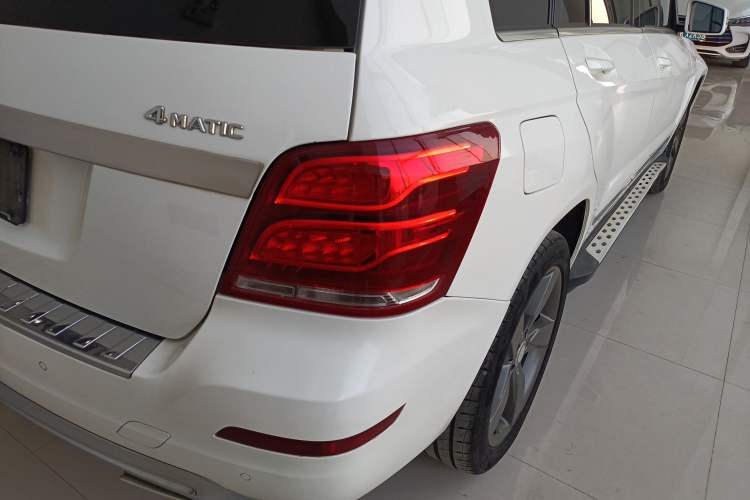 Used Mercedes-Benz GLK-Class 2013 GLK 300 4MATIC Dynamic Sunroof Model